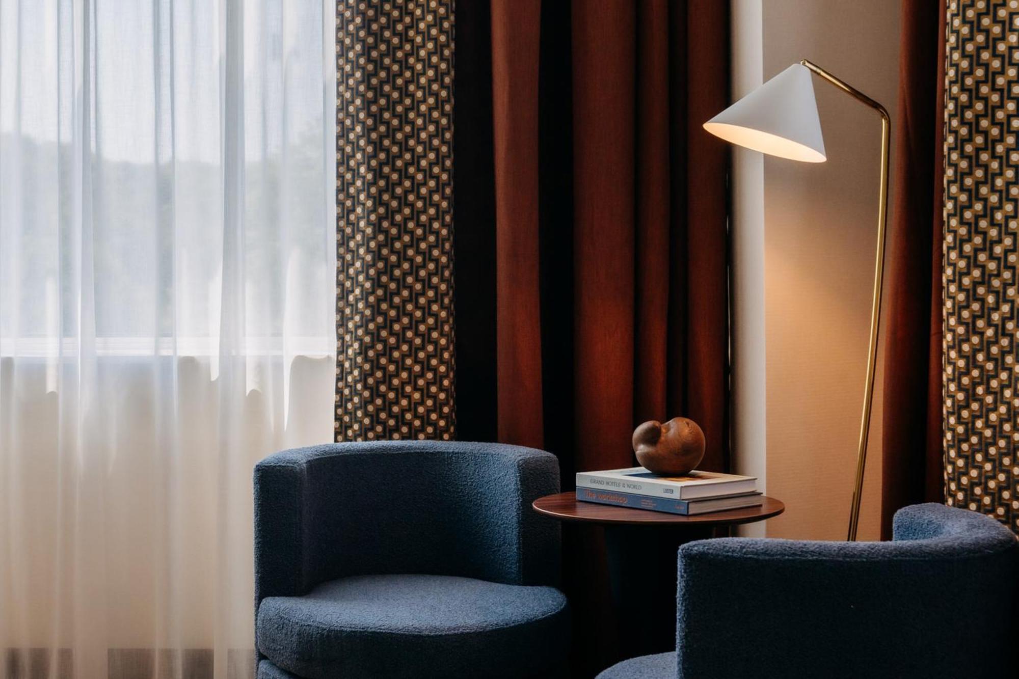 De Plesman Hotel Den Haag Bagian luar foto