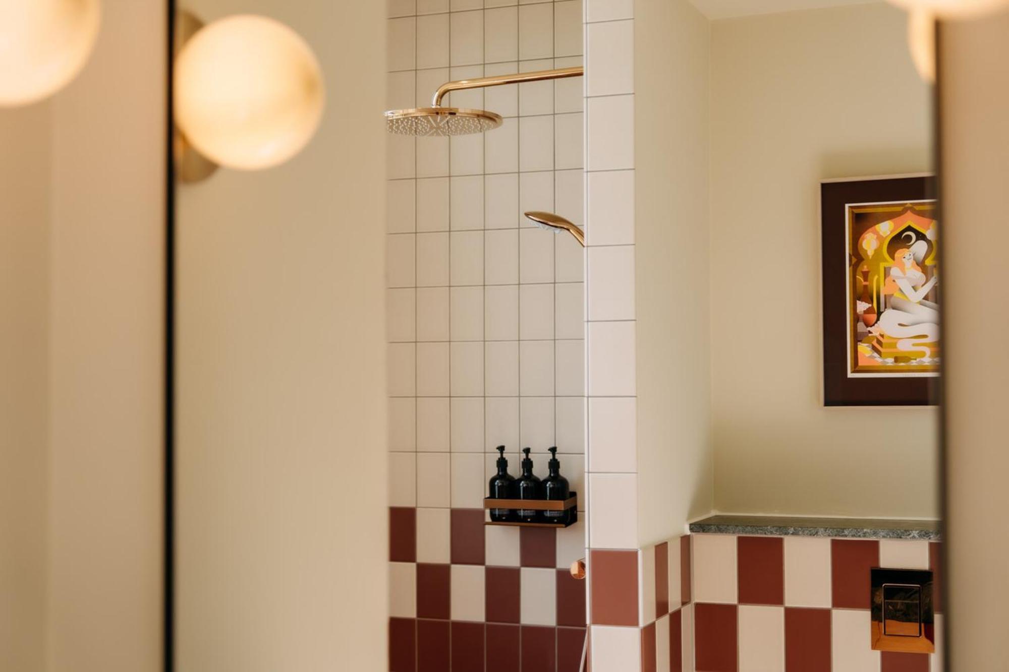 De Plesman Hotel Den Haag Bagian luar foto