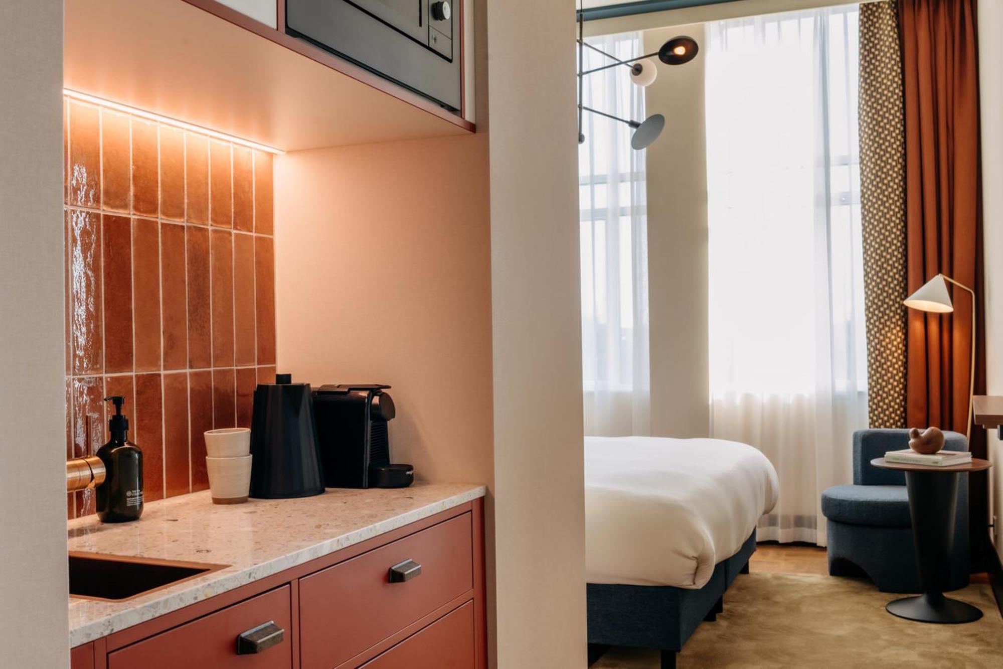 De Plesman Hotel Den Haag Bagian luar foto